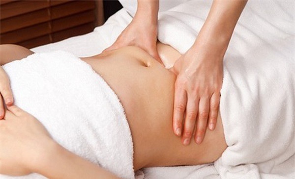 Cách massage cơ thể sau sinh cho chị em phụ nữ