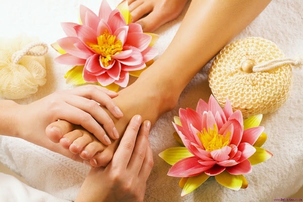 massage lòng bàn chân có tác dụng gì