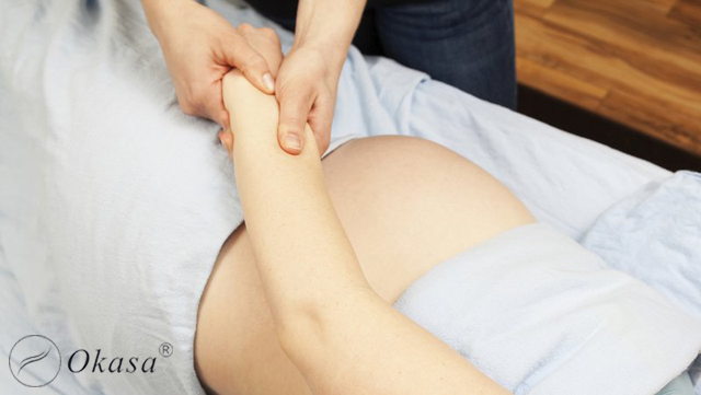 Nên hay không massage khi mang bầu