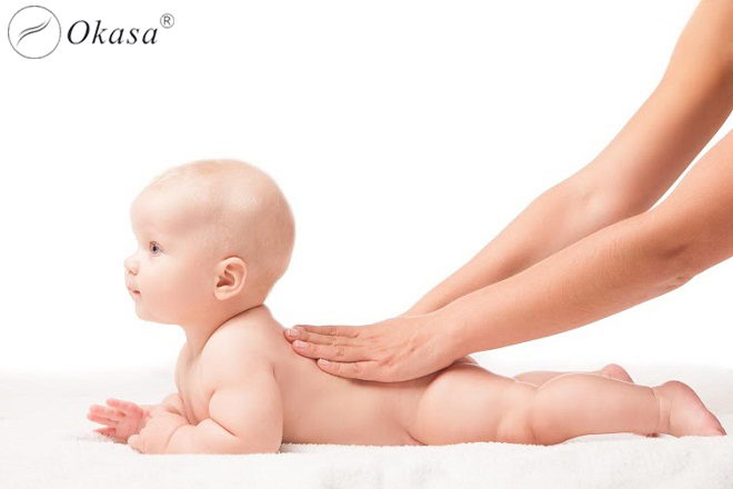 Những điều cần biết khi sử dụng tinh dầu massage cho trẻ